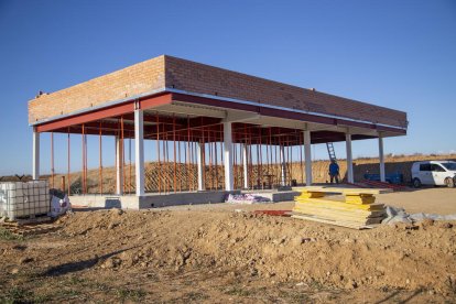 Obres de l’edifici que ha d’acollir el coworking a l’aeroport.