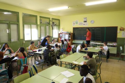 Imagen de archivo de una clase en un colegio de Lleida.