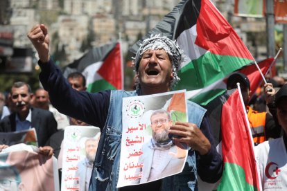 Los palestinos salieron a las calles reclamando venganza.