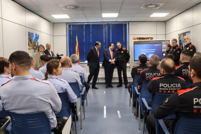 Los Mossos d'Esquadra cambian de uniforme después de 40 años