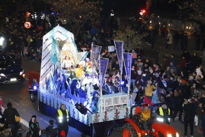 Carrossa dels Reis Mags a la cavalcada de Lleida l’any passat.