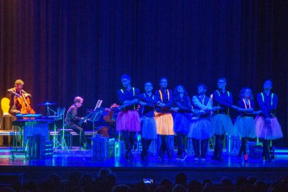 Lleidart Ensemble va posar en escena una obra satírica i plena de fantasia dins del cicle ‘Tàrrega Sona’.