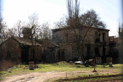 La Cabana de Volta de Sant Just está en un terreno privado y los vecinos quieren que la Paeria intervenga para que se mantenga.