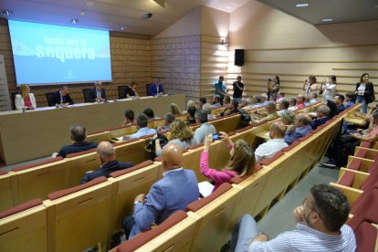 La Taula per la Sequera de l’ajuntament de Lleida es va reunir ahir al parc científic de Gardeny.