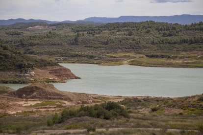 El pantano de L’Albagés almacena 8,8 hectómetros cúbicos.