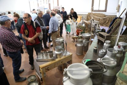 La leche centró la edición de la Fira d’Oficis de Rialp.