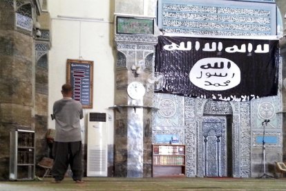 Bandera del grup jihadista Estat Islàmic a Mosul (Iraq).