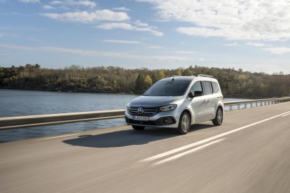 Mercedes-Benz inicia les vendes de l'EQT, que combina l'habitabilitat i el nivell d'equipament del Classe T, amb els avantatges de la propulsió 100% elèctrica.