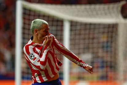 Antoine Griezmann celebra un gol con el Atlético esta temporada.