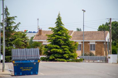 Les víctimes netejaven la piscina de casa seua a la urbanització Corxat de Torrefarrera.