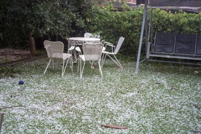 El granizo también descargó el martes en Guissona.