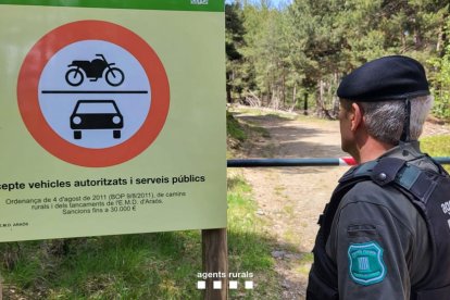 Imatge d’arxiu d’una pista amb restriccions al parc.