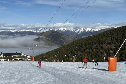 L'ocupació turística se situa al 70% al Pirineu però l'Aran i la Cerdanya pateixen anul·lacions per la manca de neu