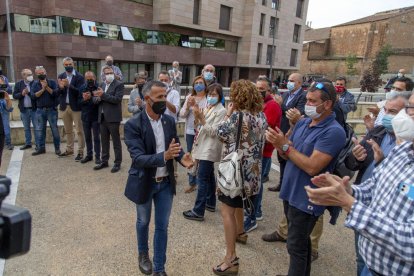 Concentració de suport a Miquel Serra abans del judici de l’any passat per facilitar l’1-O.