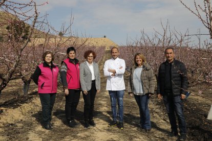 Castanyé i Pujol, quart i cinquena per l’esquerra, ahir a Aitona.