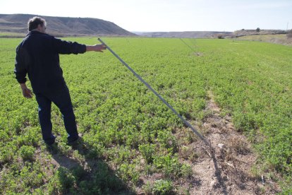 Imatge d’arxiu d’un robatori d’aspersors a Alcarràs el 2017, any amb més denúncies.