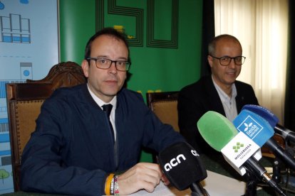 L'alcalde de Mollerussa, Marc Solsona, i el director de Fira de Mollerussa, Xavier Rorure