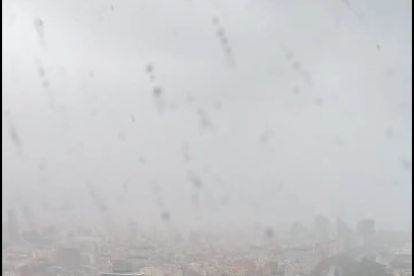 Frame d'un vídeo enregistrat des de la torre Mapfre de Barcelona