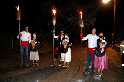 La fiesta simbólica del año pasado en La Pobla, con tres ‘fallaires’. 