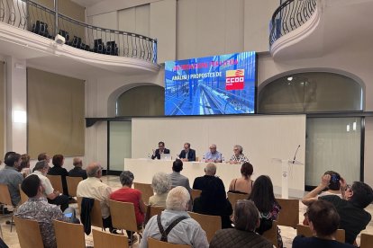 Imatge de la taula redona sobre Rodalies que es va celebrar ahir a Lleida ciutat.