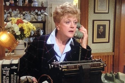 Angela Lansbury como Jessica.