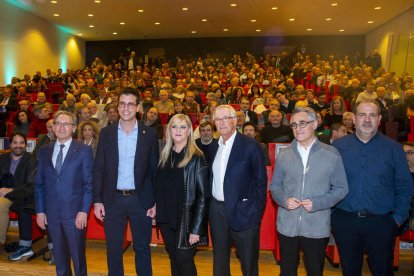 Jaume Giró, Toni Postius, Violant Cervera, Xavier Trias, Ramon Tremosa y Eloi Bergós, ayer en la Llotja. 