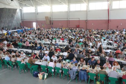 Más de 850 comensales, ayer en la comida de clausura de la feria.