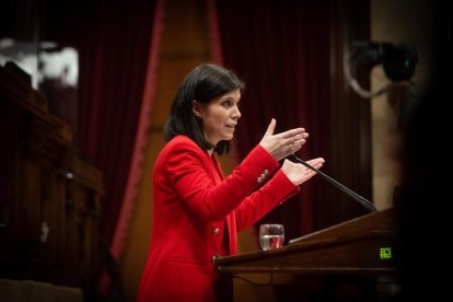 La portavoz de ERC, la leridana Marta Vilalta, en el Parlament.