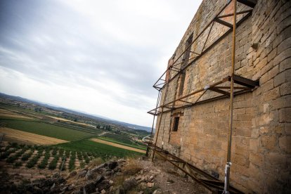 Imatge d’arxiu de l’estructura metàl·lica al castell.