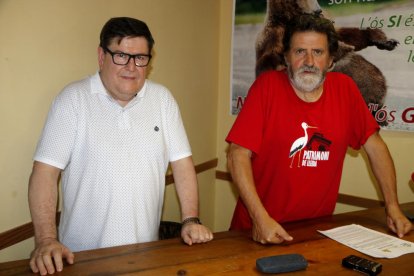 Joan Vázquez, d'Ipcena, i Joan Torné, de l'associació de veïns Overpard, de Pardinyes