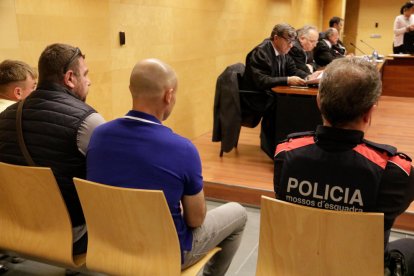 El acusado durante el juicio en la Audiencia de Girona.