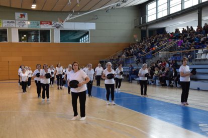 El Palau d’Esports de La Seu d’Urgell recuperó ayer la Diada Esportiva de la Gent Gran. 