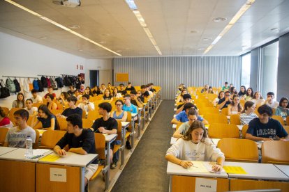 Alumnos el miércoles en el campus de Cappont. 