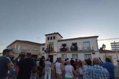 A Sucs els veïns van assistir a la lectura del pregó de les festes.