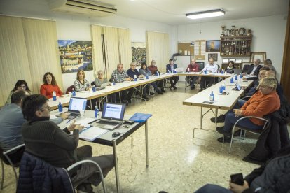 El pleno del consell se celebró en Torà.