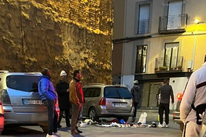 Un punt de venda ambulant dimecres al carrer Tallada.