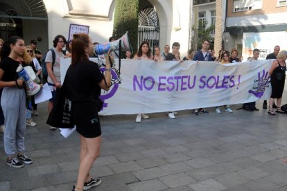 Manifestación el pasado junio para protestar contra las agresiones sexuales a menores en Badalona. 