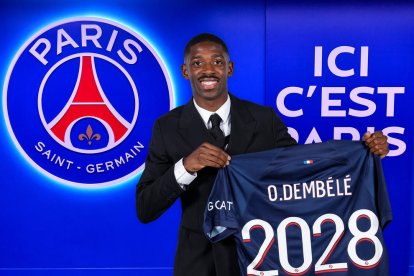 El PSG anunció ayer el fichaje de Dembélé por 5 temporadas.