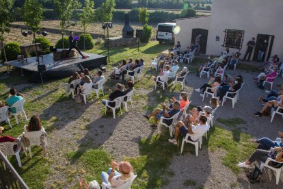 Castellserà celebró (con el Mag Lari) el primer festival de la desescalada de Catalunya en defensa de la cultura como algo imprescindible