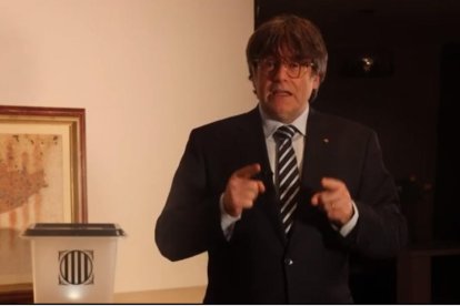 L’expresident Carles Puigdemont durant la compareixença d’ahir.