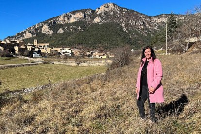 L’alcaldessa, Marta Poch, a la zona del nou equipament.