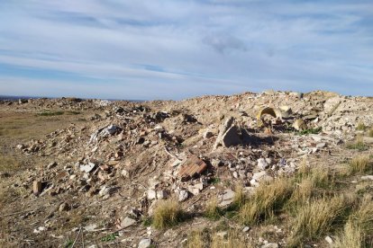 Imagen de vertedero clausurado de Bellcaire d’Urgell. 