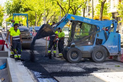 Ahir es van pavimentar les cruïlles amb Bisbe Galindo i Pallars.