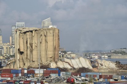 Imagen de cómo han quedado los silos tras el colapso.