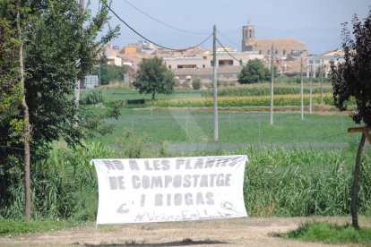 Pancartas colgadas por los vecinos.