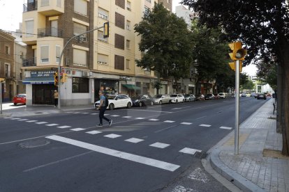 Nou pas de vianants al carrer Príncep de Viana de Lleida