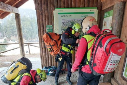 Rescatan a una excursionista con hipotermia grave en el Parque Nacional de Aigüestortes