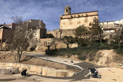 Obres als accessos del poble de Butsènit.