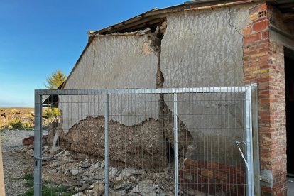 Estado que presentaba ayer el almacén tras el derrumbe. 