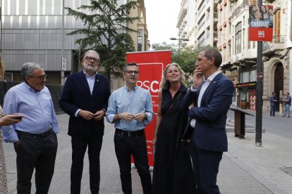 Àngel Ros, Fèlix Larrosa, Félix Bolaños, Montse Mínguez y José Crespín.